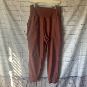Old Navy high waisted soft joggers, Size Large, Elevate Legging